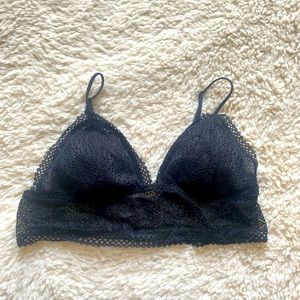 BLACK BRALETTE 🖤